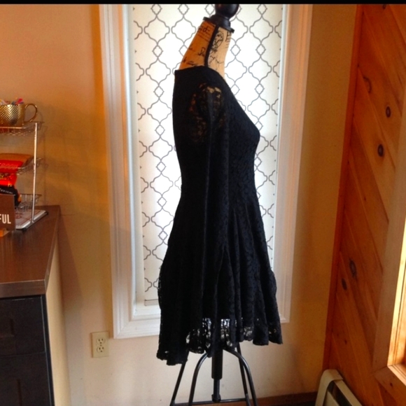 American Rag, Lace Dress - Picture 3 of 6